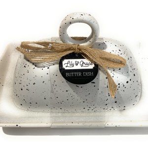 Lily & Grace Butter Dish with Lid (speckled)